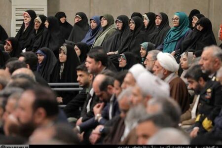 دیدار رهبر معظم انقلاب با نمایندگان و مسوولان